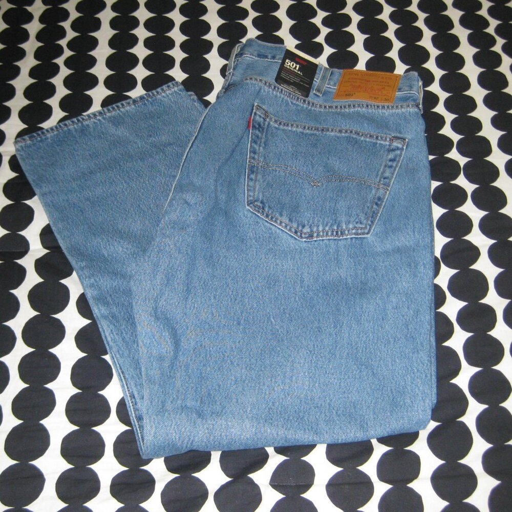 NWT Levi's Men's 501 Original Classic Straight Leg Blue Jeans Size W42 L30